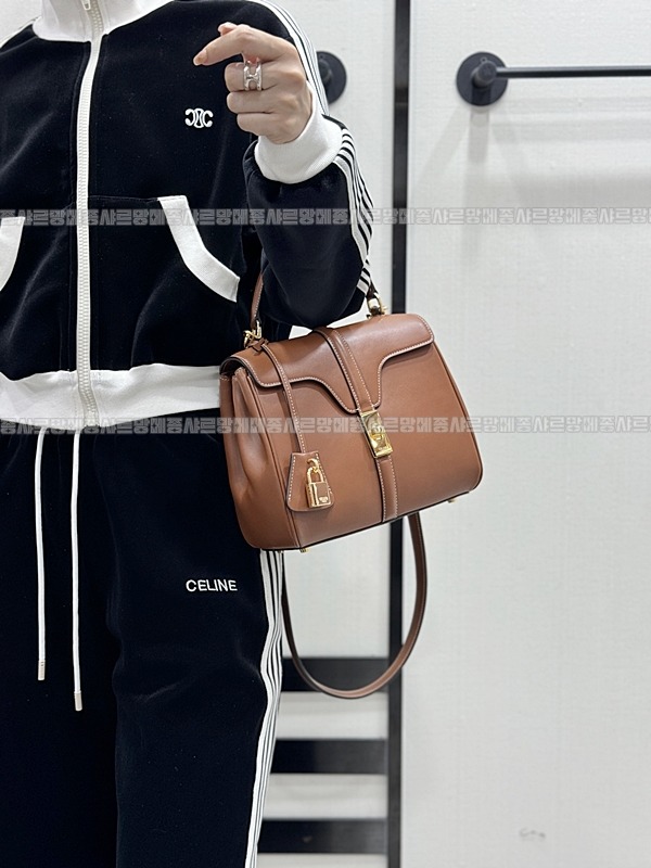 셀린느스몰16백  20260305-143033-018루.jpg