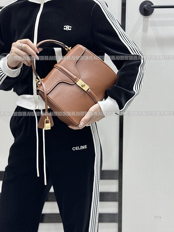 셀린느스몰16백  20260305-143033-021루.jpg