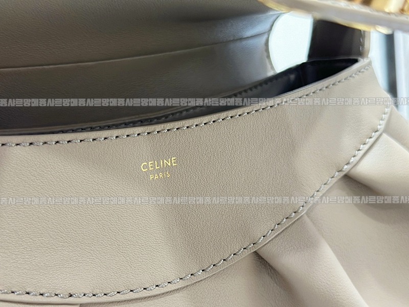 셀린느미디움폴리벡  20260305-143813-012루.jpg