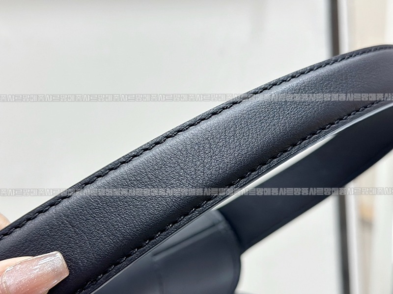 셀린느미디움폴리벡  20260305-145121-021루.jpg