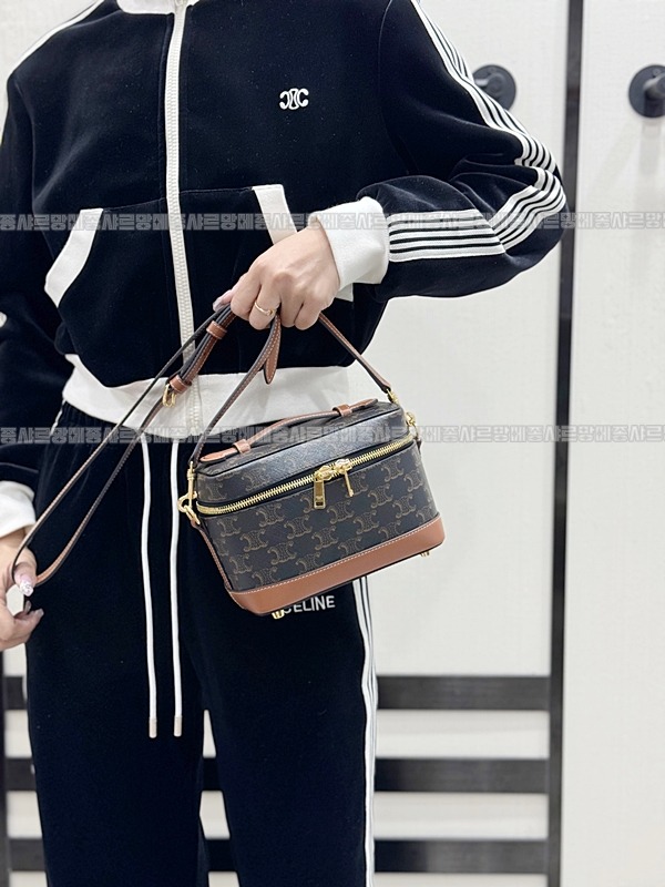 셀린느베니티백  20260305-161016-020루.jpg