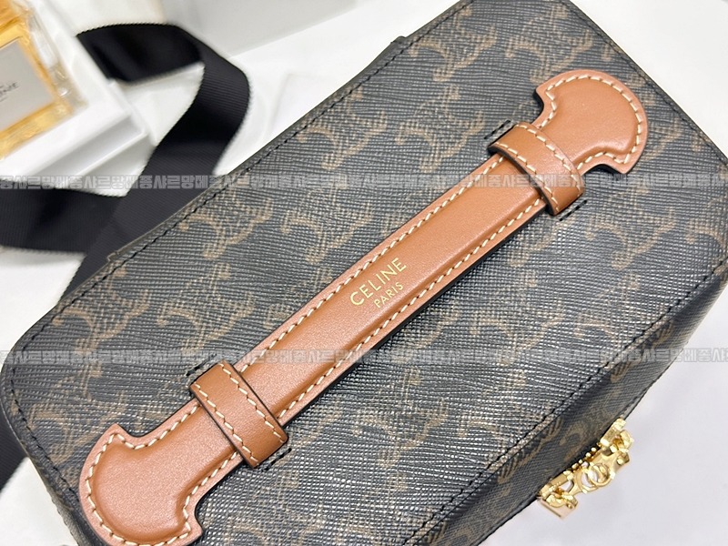 셀린느베니티백  20260305-161015-008루.jpg