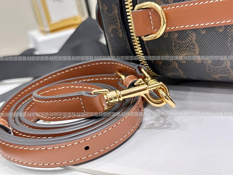 셀린느베니티백  20260305-161015-012루.jpg