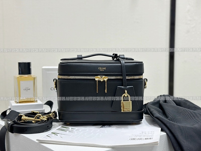 셀린느베니티백  20260305-163750-001루.jpg