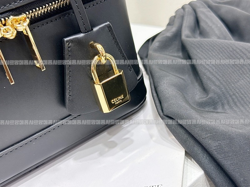 셀린느베니티백  20260305-163751-010루.jpg