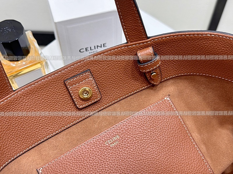 셀린느미니카바스아나이스퀴르트리옹프  20260305-164522-011루.jpg