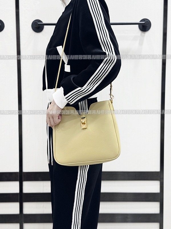 셀린느카미유16소프트백스몰  20260305-165846-017루.jpg