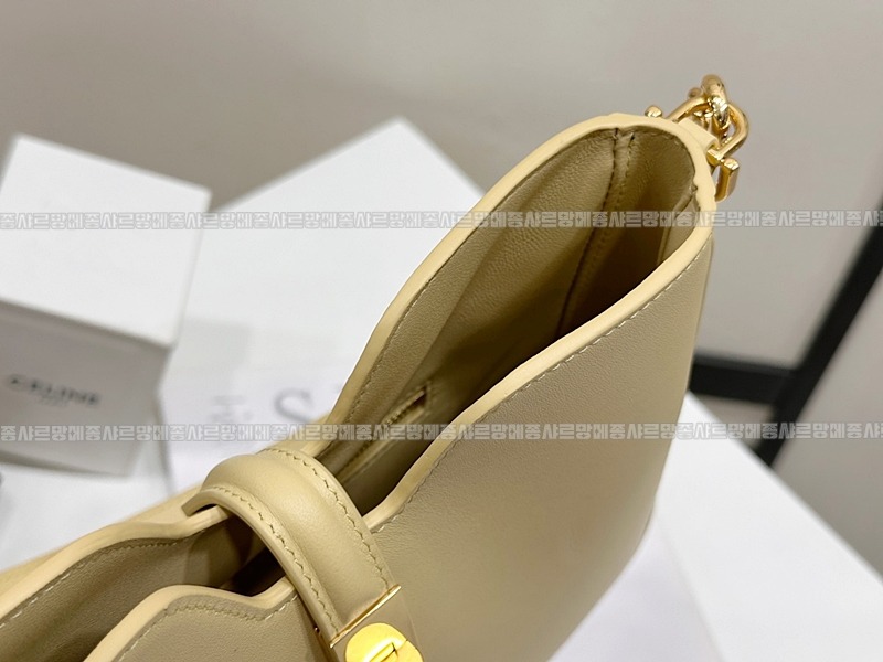 셀린느카미유16소프트백스몰  20260305-165845-012루.jpg