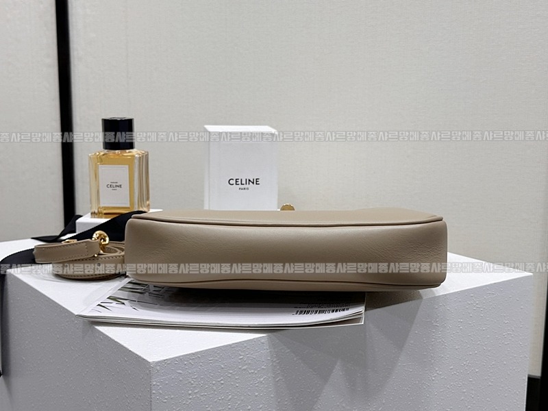 셀린느카미유16소프트백스몰  20260305-170401-008루.jpg