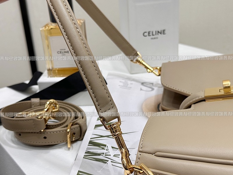 셀린느카미유16소프트백스몰  20260305-170402-015루.jpg