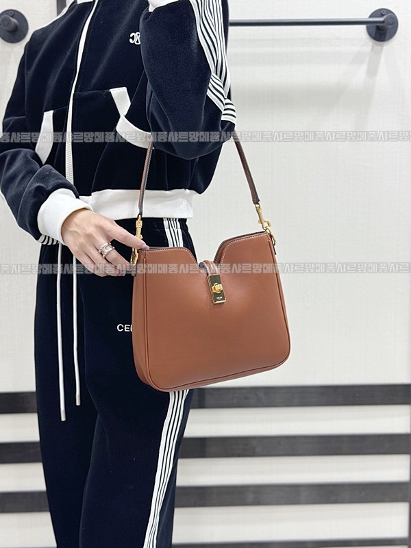 셀린느카미유16소프트백스몰  20260305-170927-022루.jpg