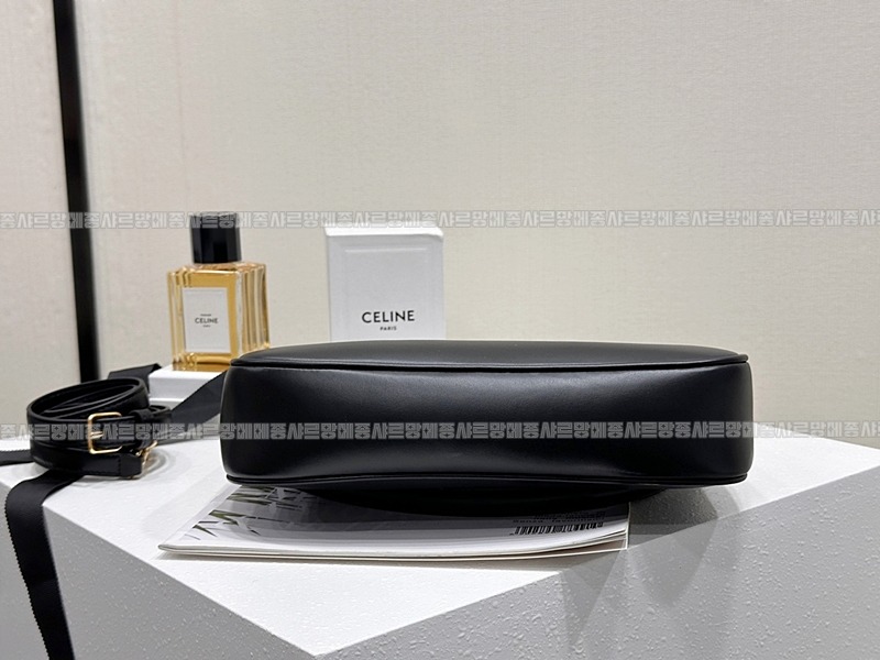 셀린느카미유16소프트백스몰  20260305-171138-008루.jpg