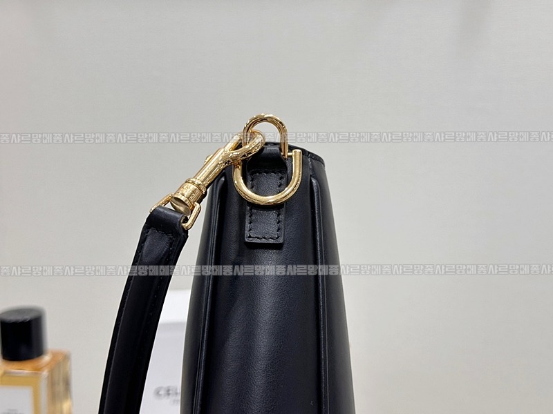 셀린느카미유16소프트백스몰  20260305-171139-012루.jpg