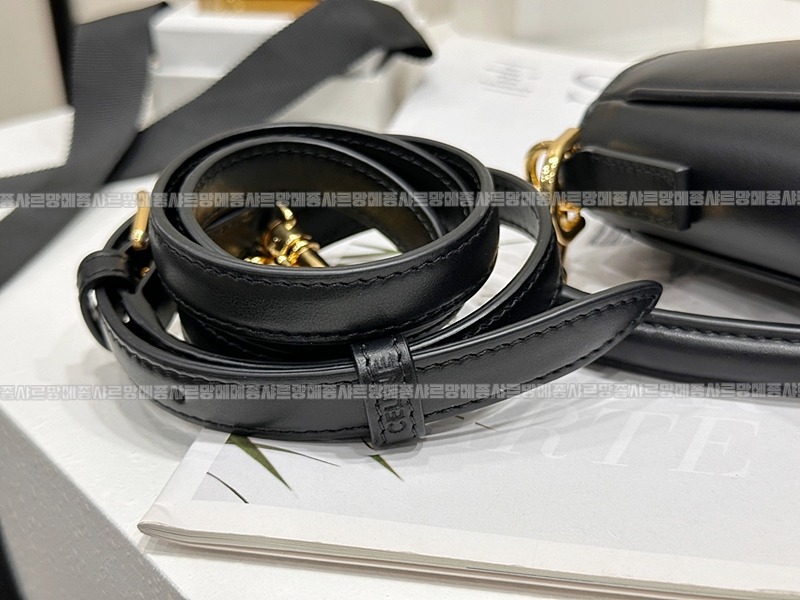 셀린느카미유16소프트백스몰  20260305-171139-015루.jpg