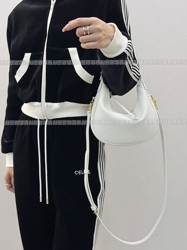 셀린느틴룰루백  20260305-174055-016루.jpg