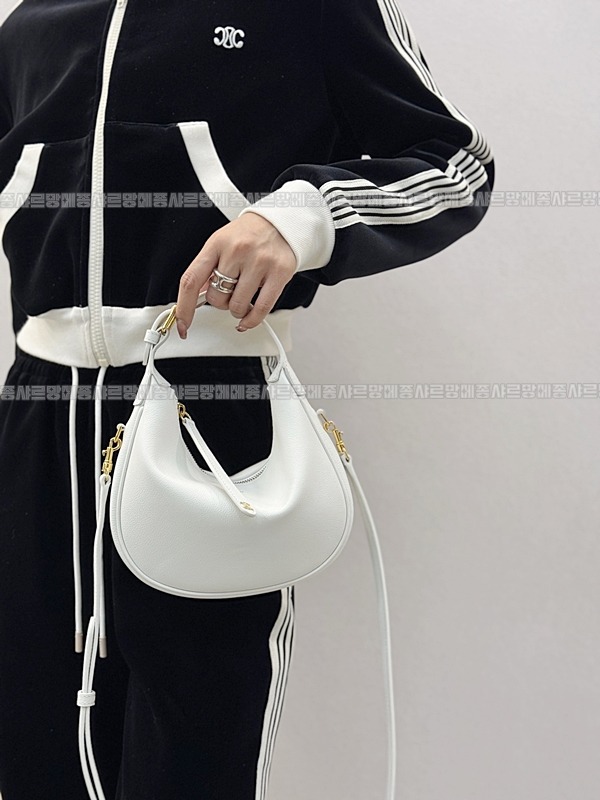 셀린느틴룰루백  20260305-174055-017루.jpg