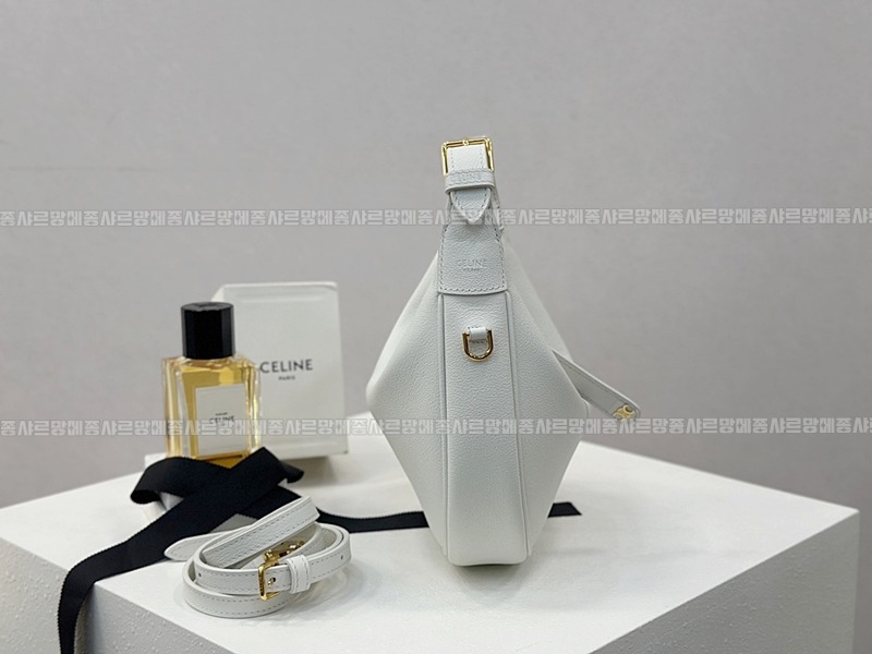 셀린느틴룰루백  20260305-174053-002루.jpg