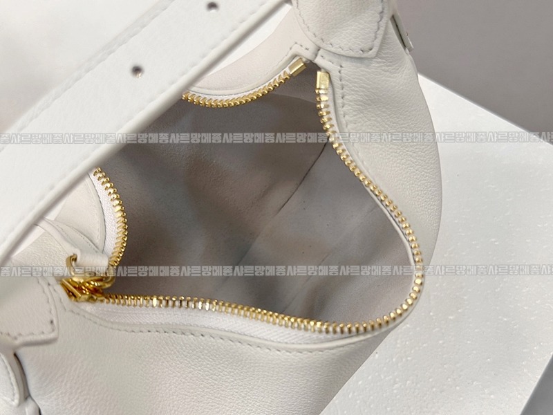 셀린느틴룰루백  20260305-174054-008루.jpg