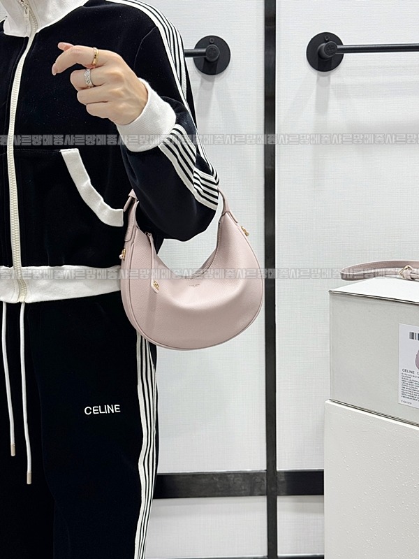 셀린느틴룰루백  20260305-174325-018루.jpg