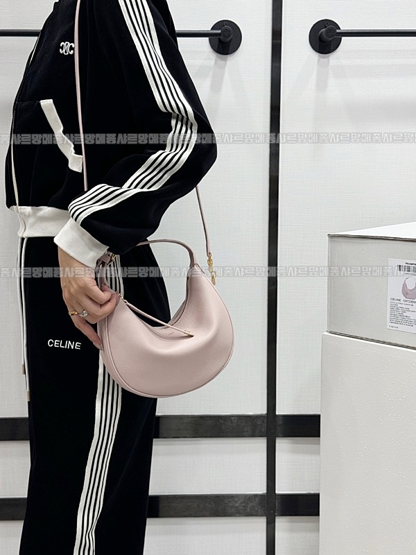 셀린느틴룰루백  20260305-174325-016루.jpg