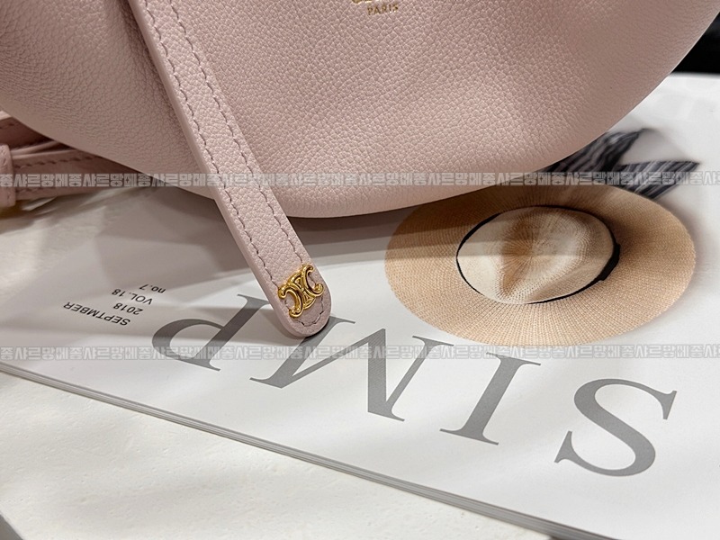 셀린느틴룰루백  20260305-174324-012루.jpg