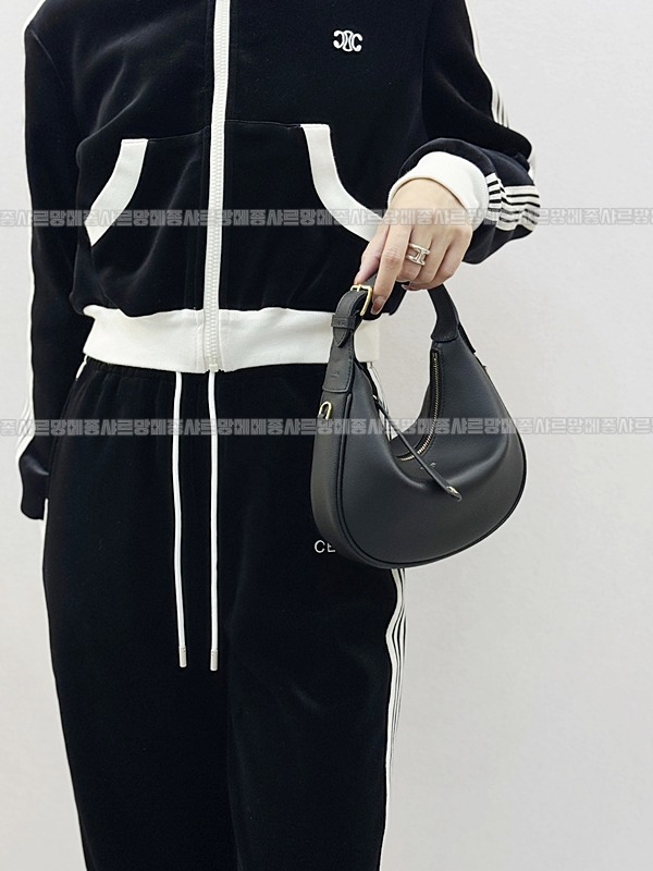 셀린느틴룰루백  20260305-174601-017루.jpg