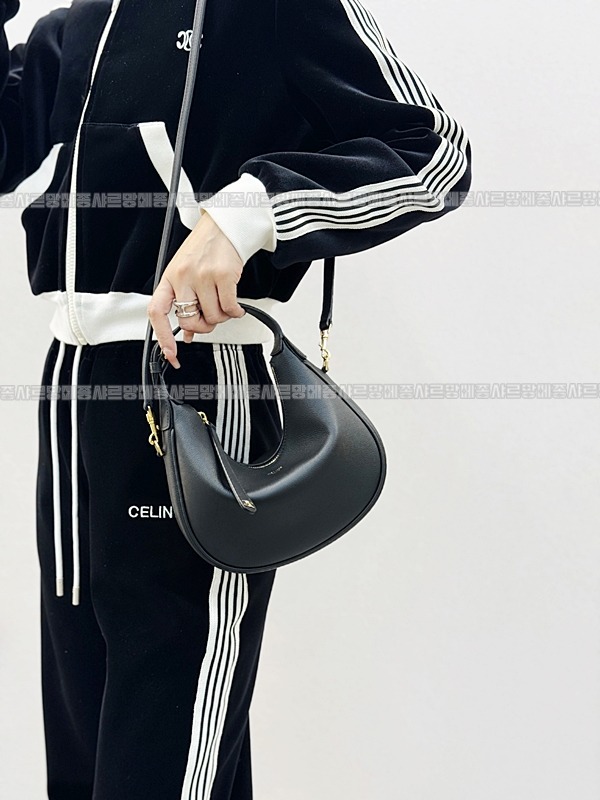 셀린느틴룰루백  20260305-174602-021루.jpg