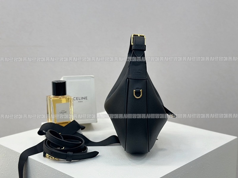 셀린느틴룰루백  20260305-174559-002루.jpg