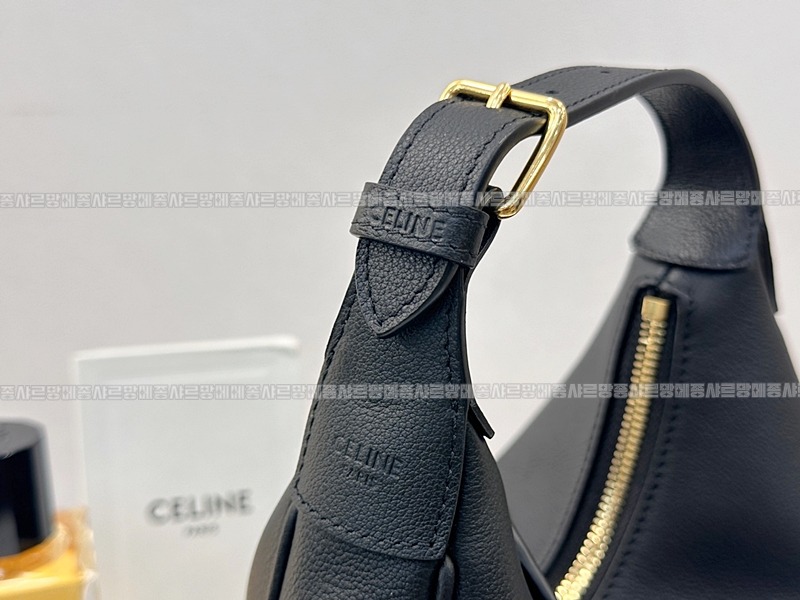 셀린느틴룰루백  20260305-174600-007루.jpg