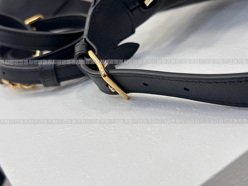 셀린느틴룰루백  20260305-174601-014루.jpg