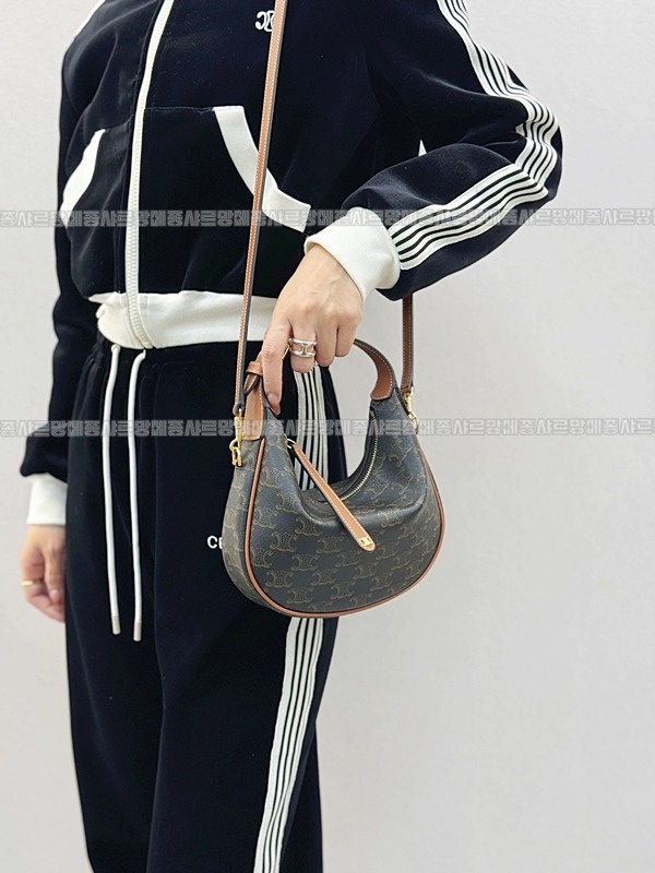 셀린느틴룰루백  20260305-174837-021루.jpg