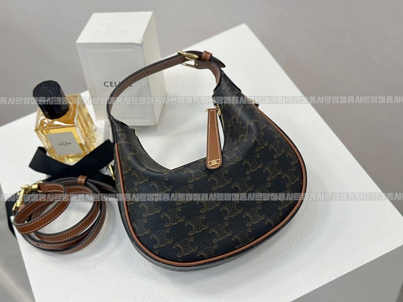 셀린느틴룰루백  20260305-174835-009루.jpg