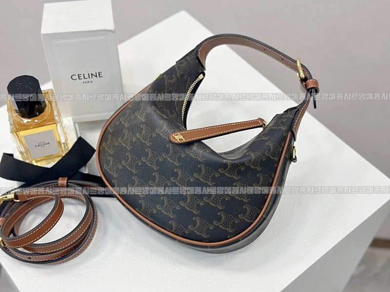 셀린느틴룰루백  20260305-174835-012루.jpg