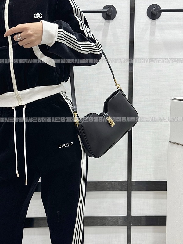 셀린느까미르16소프트 20260306-105721-022루.jpg