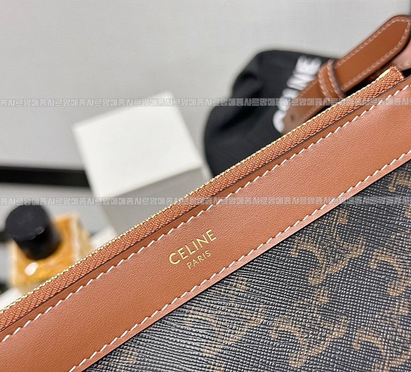 셀린느소프트쇼퍼백 20260306-111336-008루.jpg