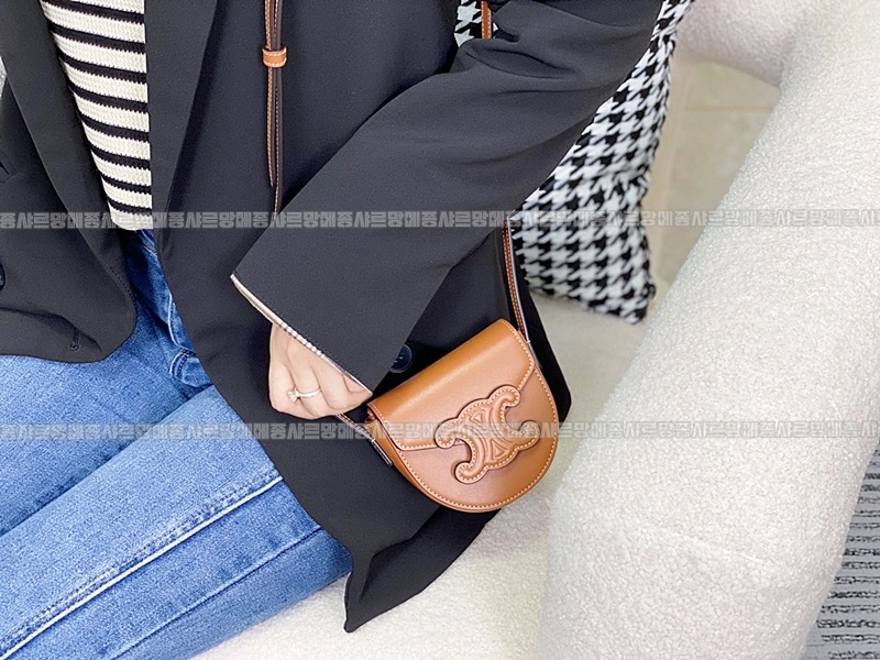 셀린느미니베사체퀴르트리오프 20260306-114947-018루.jpg