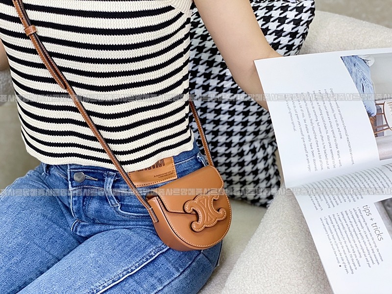 셀린느미니베사체퀴르트리오프 20260306-114947-021루.jpg