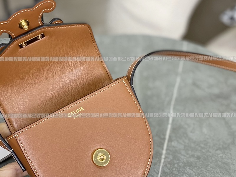 셀린느미니베사체퀴르트리오프 20260306-114945-011루.jpg