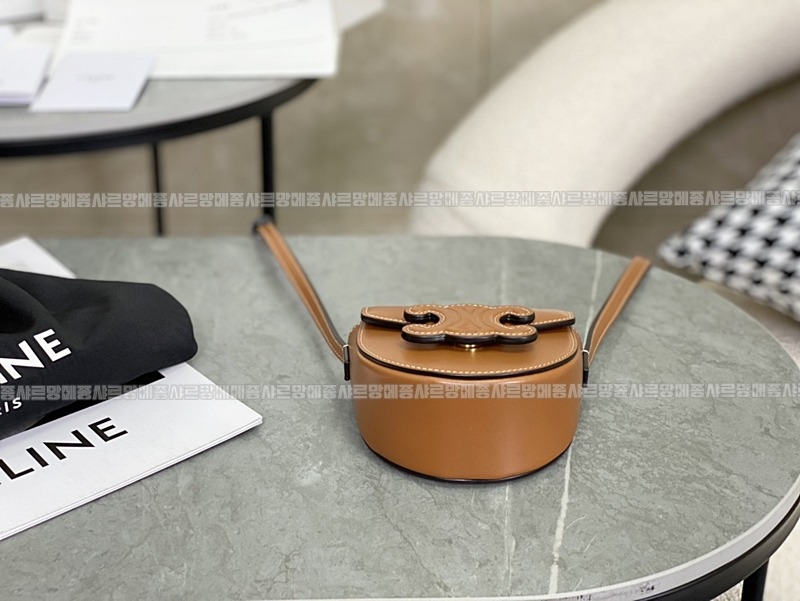 셀린느미니베사체퀴르트리오프 20260306-114946-016루.jpg