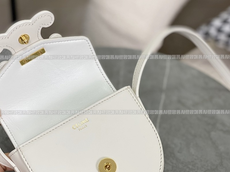 셀린느미니베사체퀴르트리오프 20260306-125856-011루.jpg