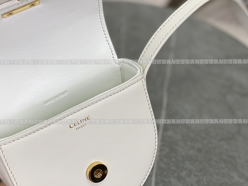 셀린느미니베사체퀴르트리오프 20260306-125856-012루.jpg