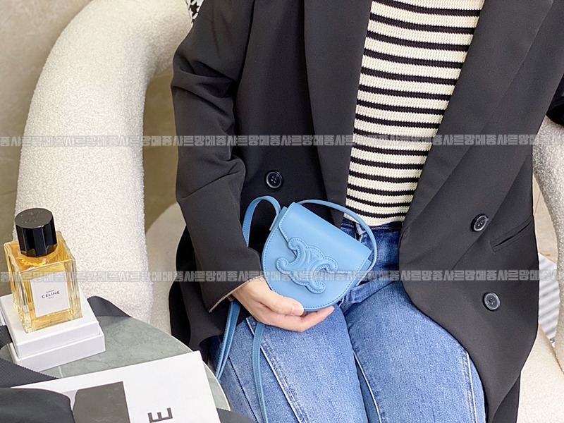 셀린느미니베사체퀴르트리오프 20260306-130120-015루.jpg