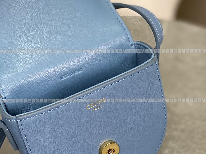 셀린느미니베사체퀴르트리오프 20260306-130119-007루.jpg