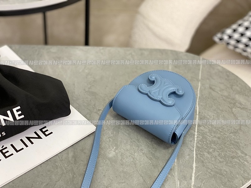 셀린느미니베사체퀴르트리오프 20260306-130119-009루.jpg