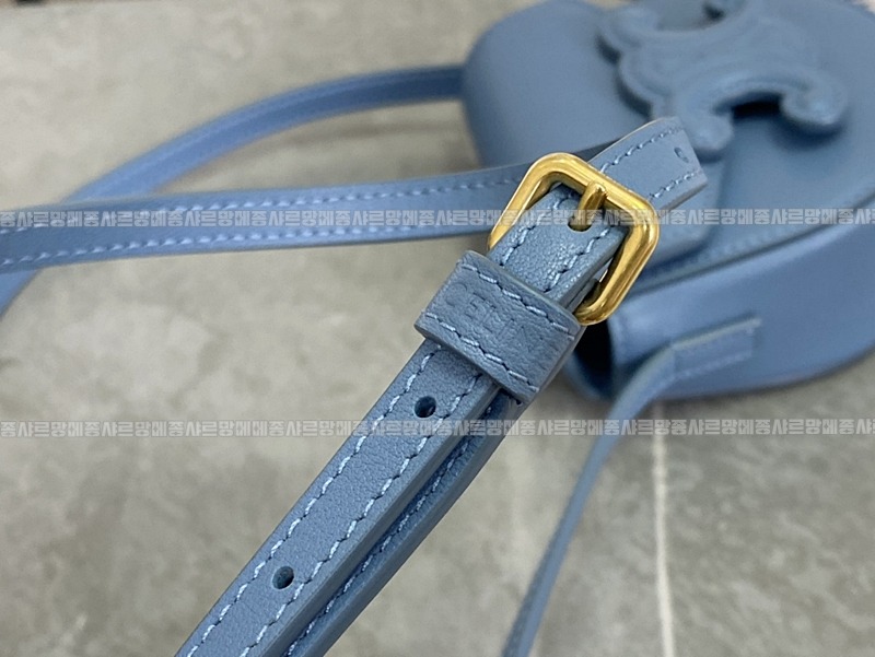 셀린느미니베사체퀴르트리오프 20260306-130120-012루.jpg