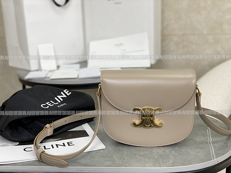 셀린느틴베사체 20260306-132136-001루.jpg