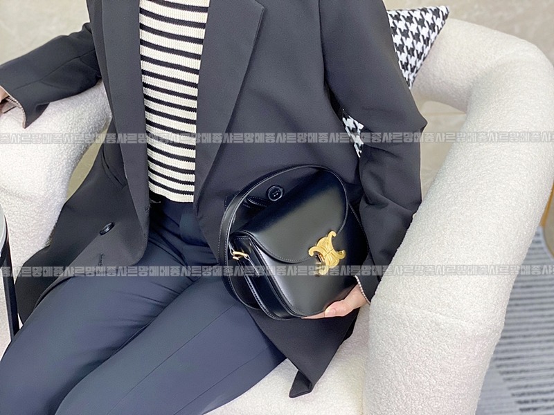 셀린느틴베사체 20260306-132713-020루.jpg