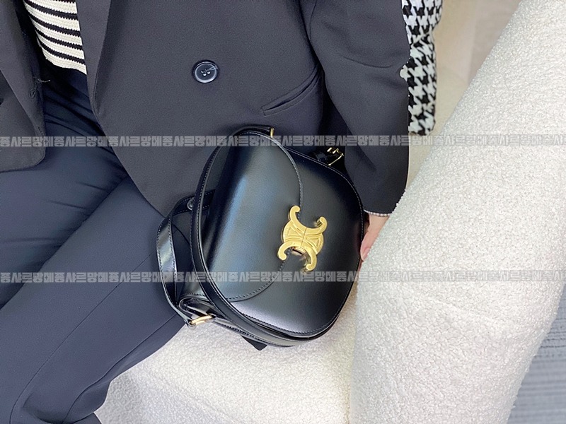 셀린느틴베사체 20260306-132713-021루.jpg