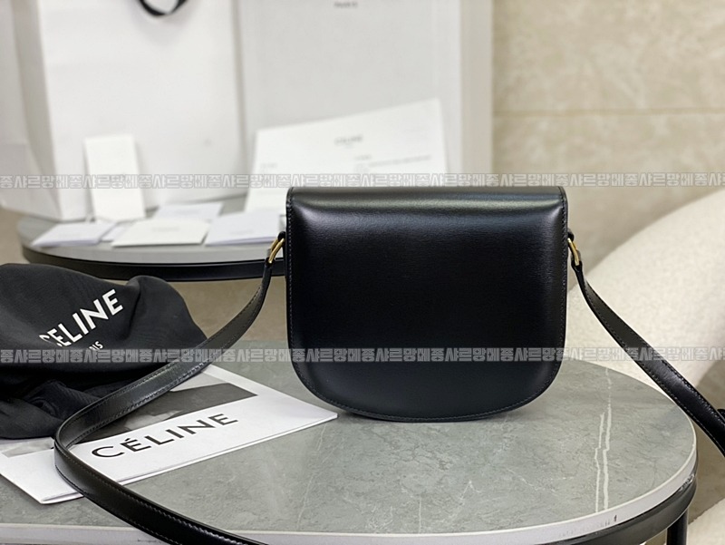 셀린느틴베사체 20260306-132711-004루.jpg