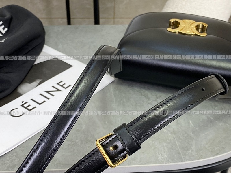 셀린느틴베사체 20260306-132712-014루.jpg